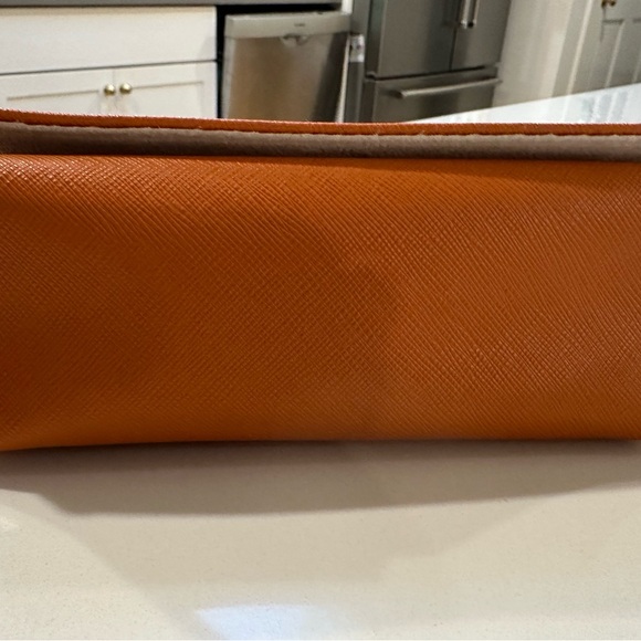 Tory Burch Orange Leather glasses case - Picture 4 of 10